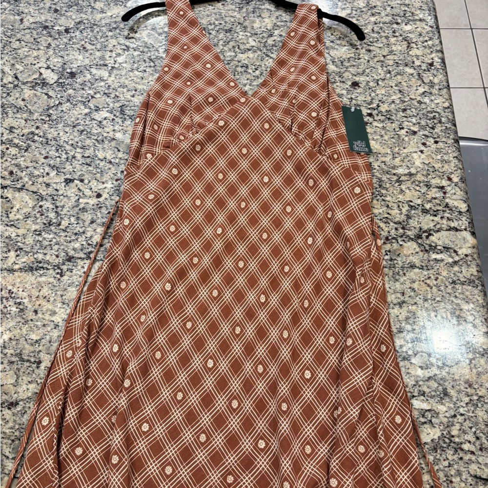 Target Rust Brown Geometric V-Neck Midi Dress